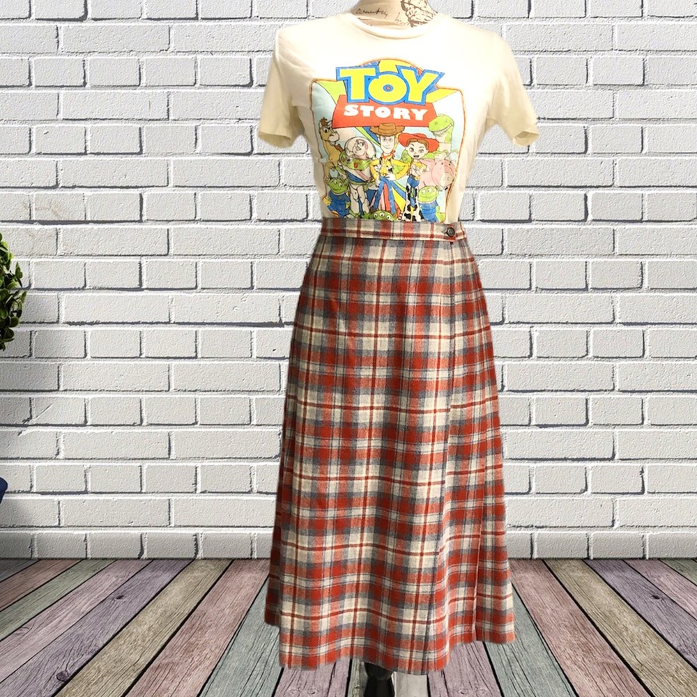 Vintage Pendleton pleated tartan plaid wrap skirt